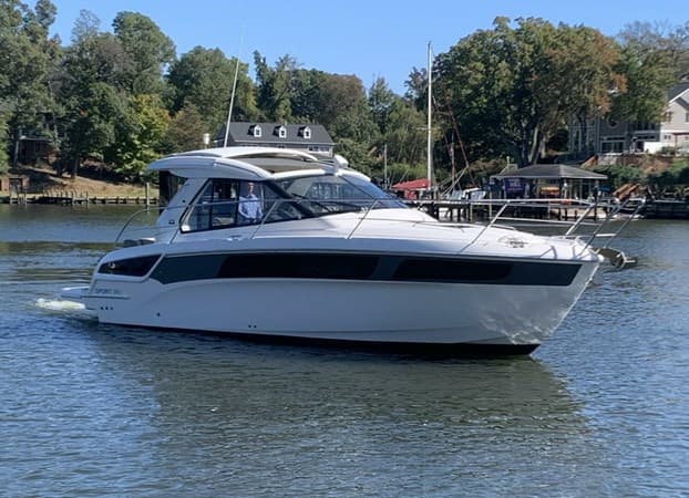 2015 BAVARIA S36